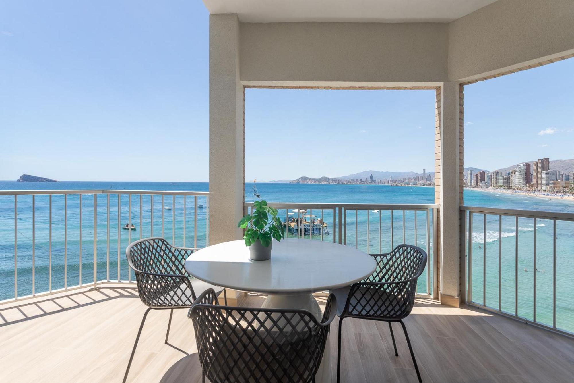 Arenal Suites Benidorm Ngoại thất bức ảnh